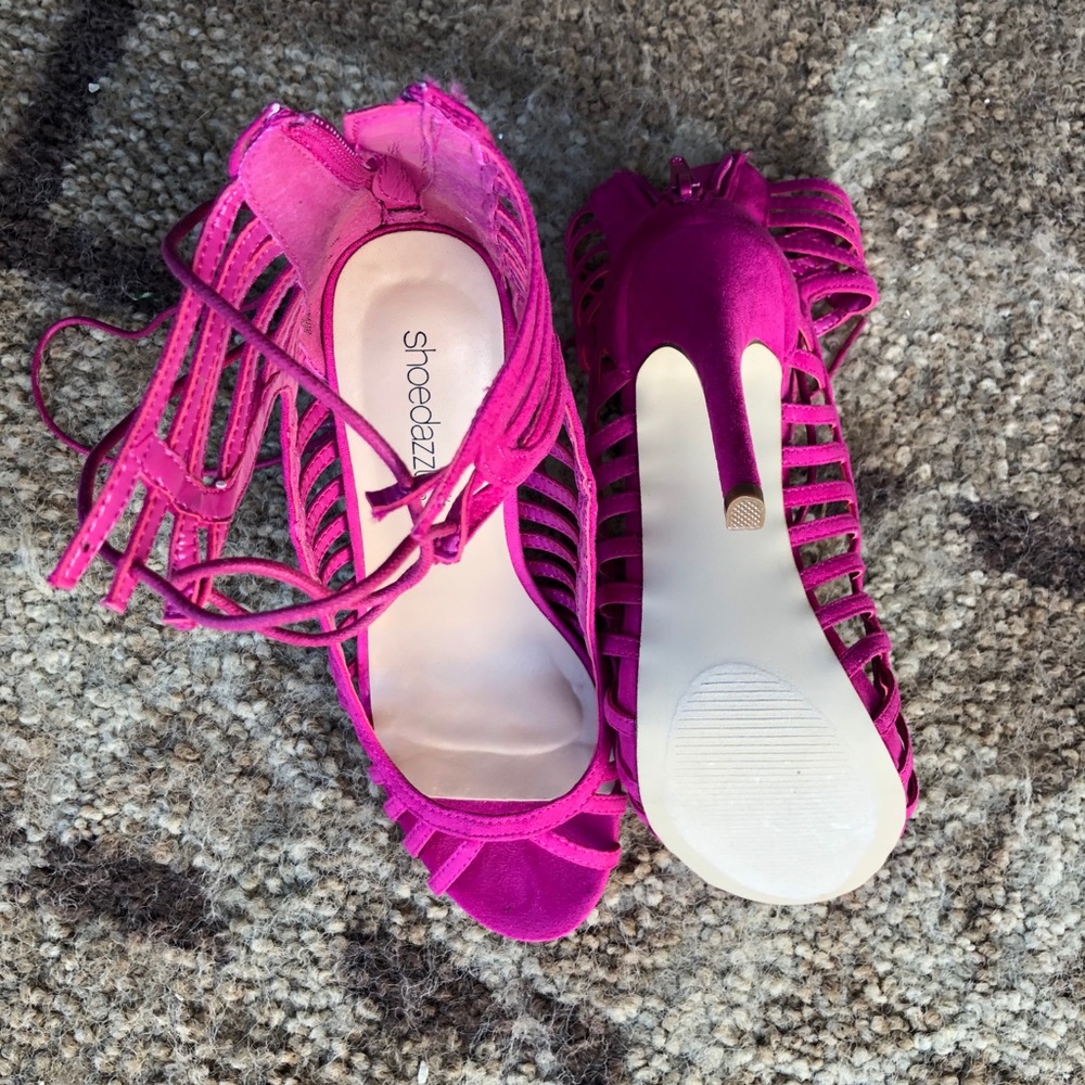 Shoe dazzle heels